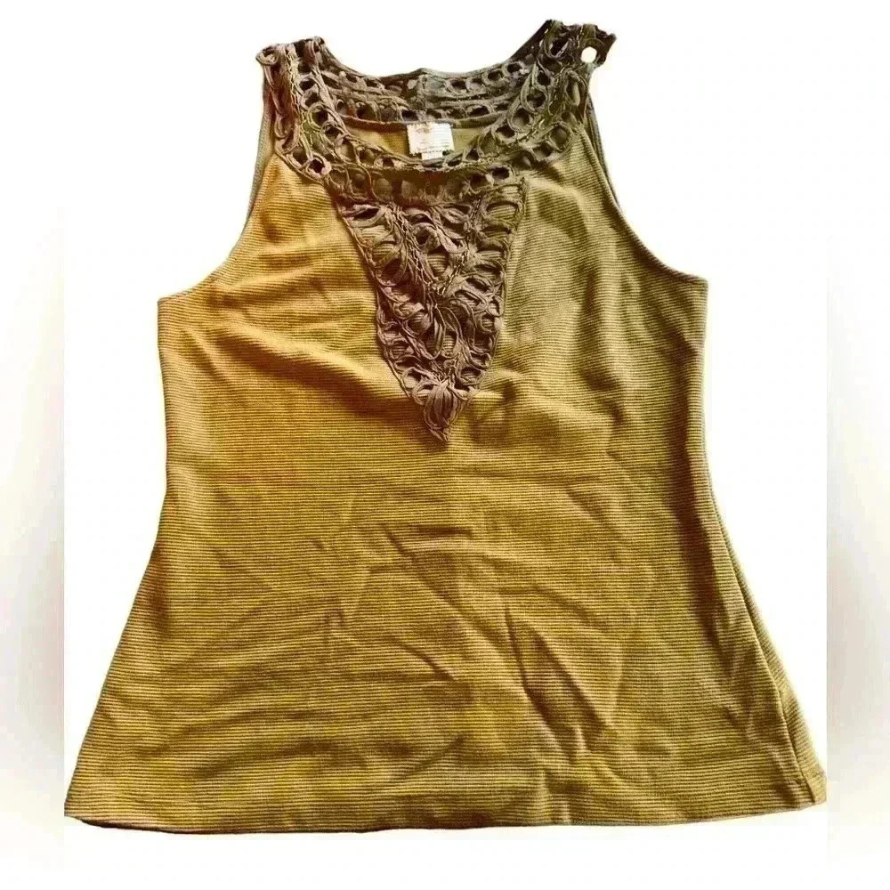 9Hi5 from Anthropologie small brown ribbed shell. Crochet front & neck.EUC
